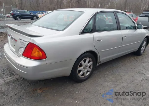 2001 Toyota Avalon Xls z USA, uszkodzony, nr VIN 4T1BF28B81U121468
